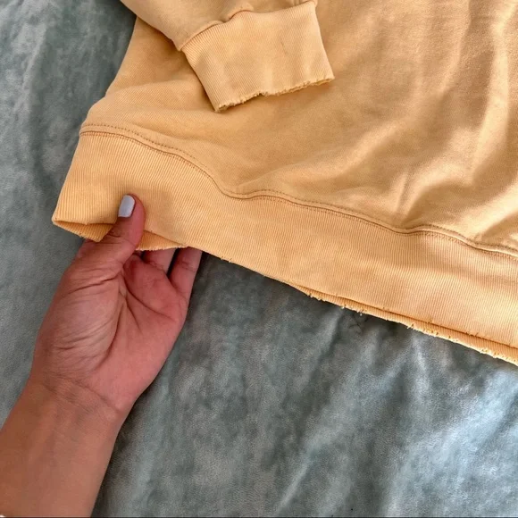 Pastel Yellow sweatshirt - Picture 3 of 6